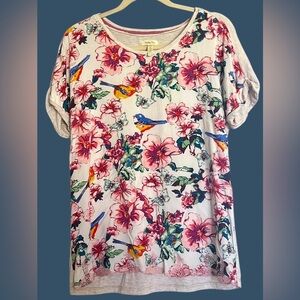 MATILDA JANE Friends Forever Elyse Tee, Floral Blend w/Birds, Size Medium, GUC.